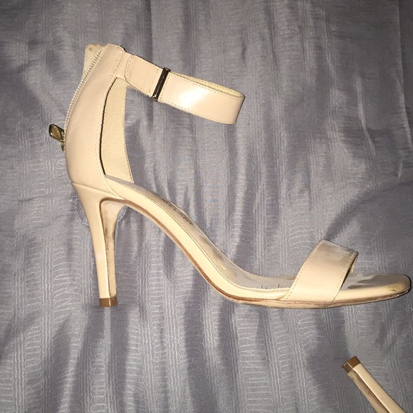 Antonio Melani Tan Heels - Picture 2 of 2
